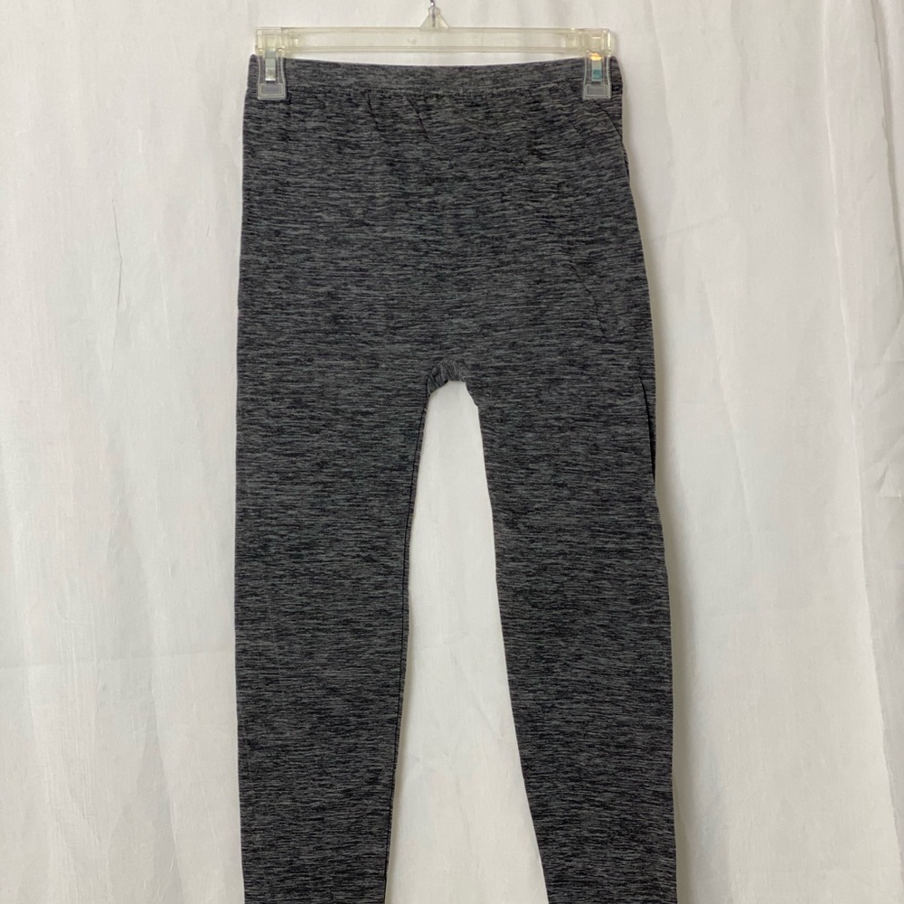 Gray stretchy leggings- (NWOT) Size M/L